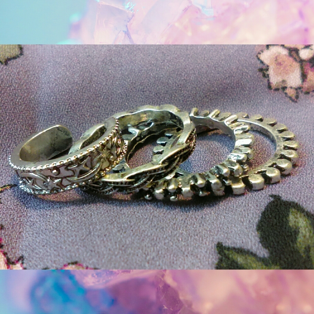 FREE with Purchase! Silver Ring Set - size 7.5